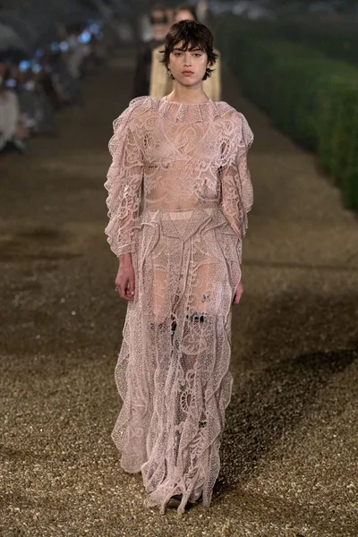 Look 23